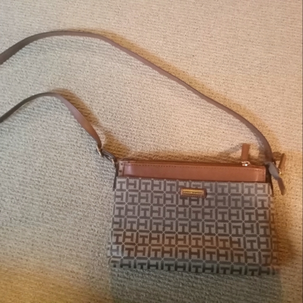 Tommy Hilfiger Crossbody Purse